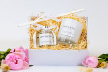 Load image into Gallery viewer, Reed Diffuser &amp; Candle Gift Set