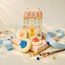 Load image into Gallery viewer, Cottage Burner &amp; Wax Melts Gift Set