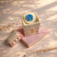Load image into Gallery viewer, Cottage Burner &amp; Wax Melts Gift Set