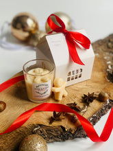 Load image into Gallery viewer, Mini Christmas Candle &amp; Wax Melt Gift Set – House Gift Box