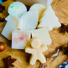 Load image into Gallery viewer, Christmas Wax Melt Selection Box – House Gift Box