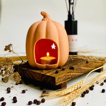 Load image into Gallery viewer, Pumpkin Tea Light &amp; four tea lights