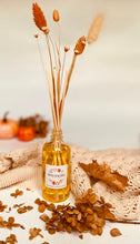 Load image into Gallery viewer, Clear Botanical Reed Diffuser – Autumn Collection
