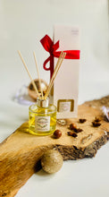 Load image into Gallery viewer, Christmas Reed Diffuser Gift Boxed