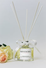 Load image into Gallery viewer, Pomegranate Noir Luxury Reed Diffuser