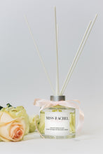 Load image into Gallery viewer, Velvet Rose &amp; Oud Luxury Reed Diffuser